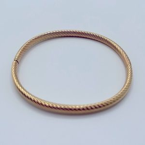 14k Yellow Gold Bangle